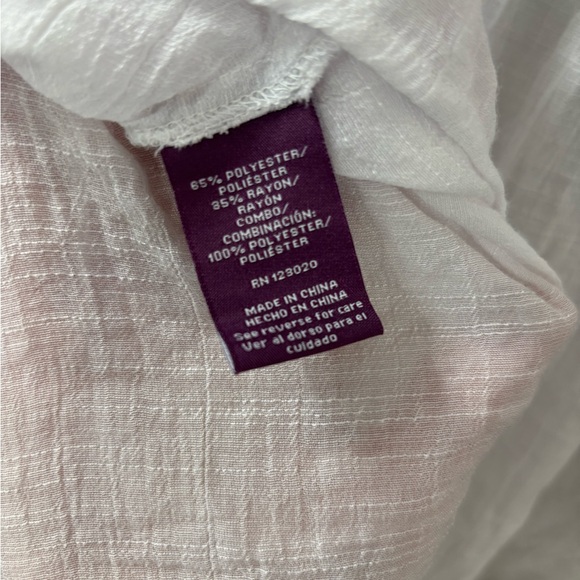 Women’s White Blouse with Square Neckline and Crocheted detailing - Picture 5 of 6